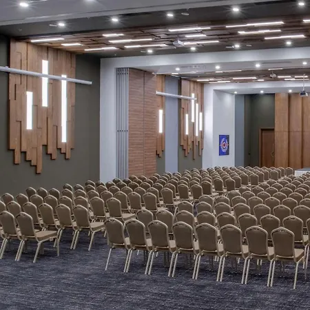 Hotel Doubletree By Hilton
