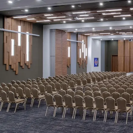 Doubletree By Hilton Отель Маниса