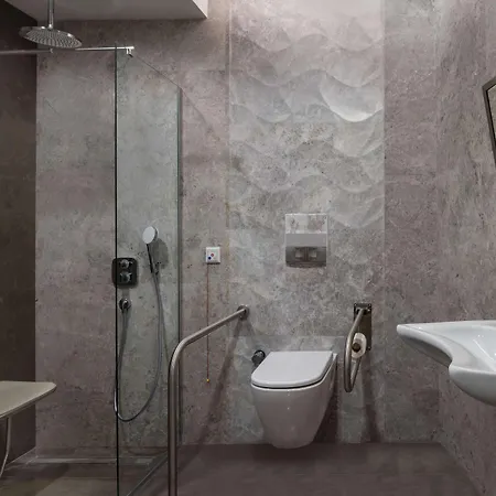 Отель Doubletree By Hilton