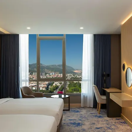 Hotel Doubletree By Hilton Manisa