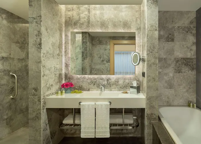 Hotell Doubletree By Hilton Manisa