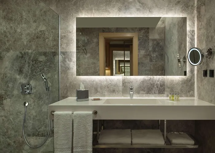 Ξενοδοχείο Doubletree By Hilton 5*